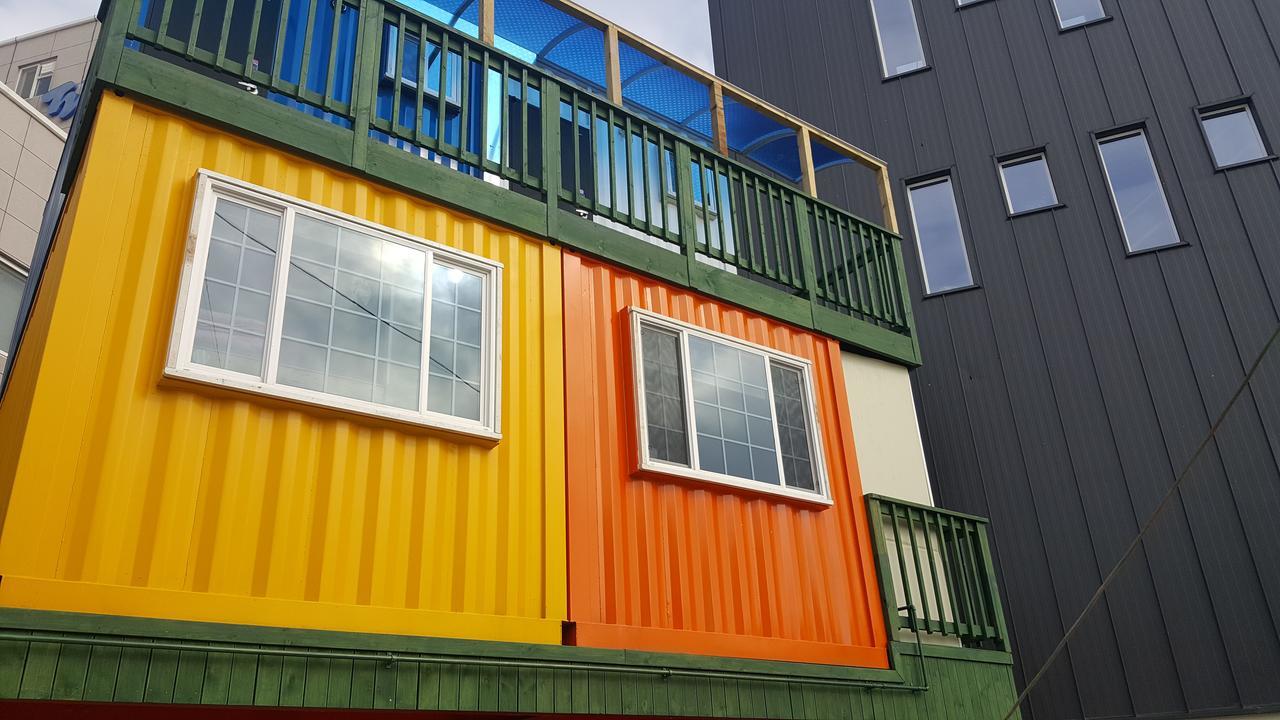 Ocean Capsule Guesthouse Gangneung Exterior foto