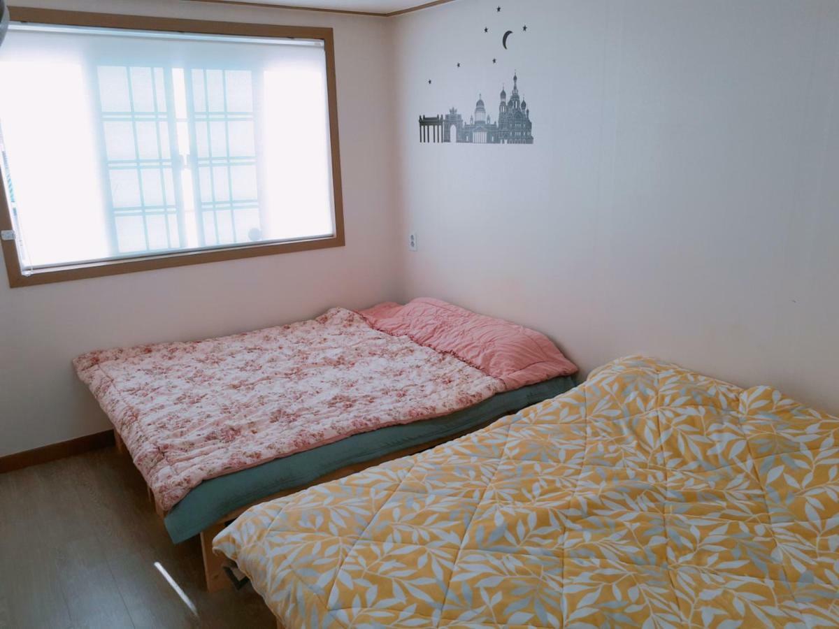 Ocean Capsule Guesthouse Gangneung Exterior foto
